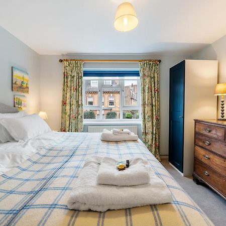 Апартаменты Bright & Cosy Gem ~ Battersea Park View ~ King Bed Лондон Экстерьер фото