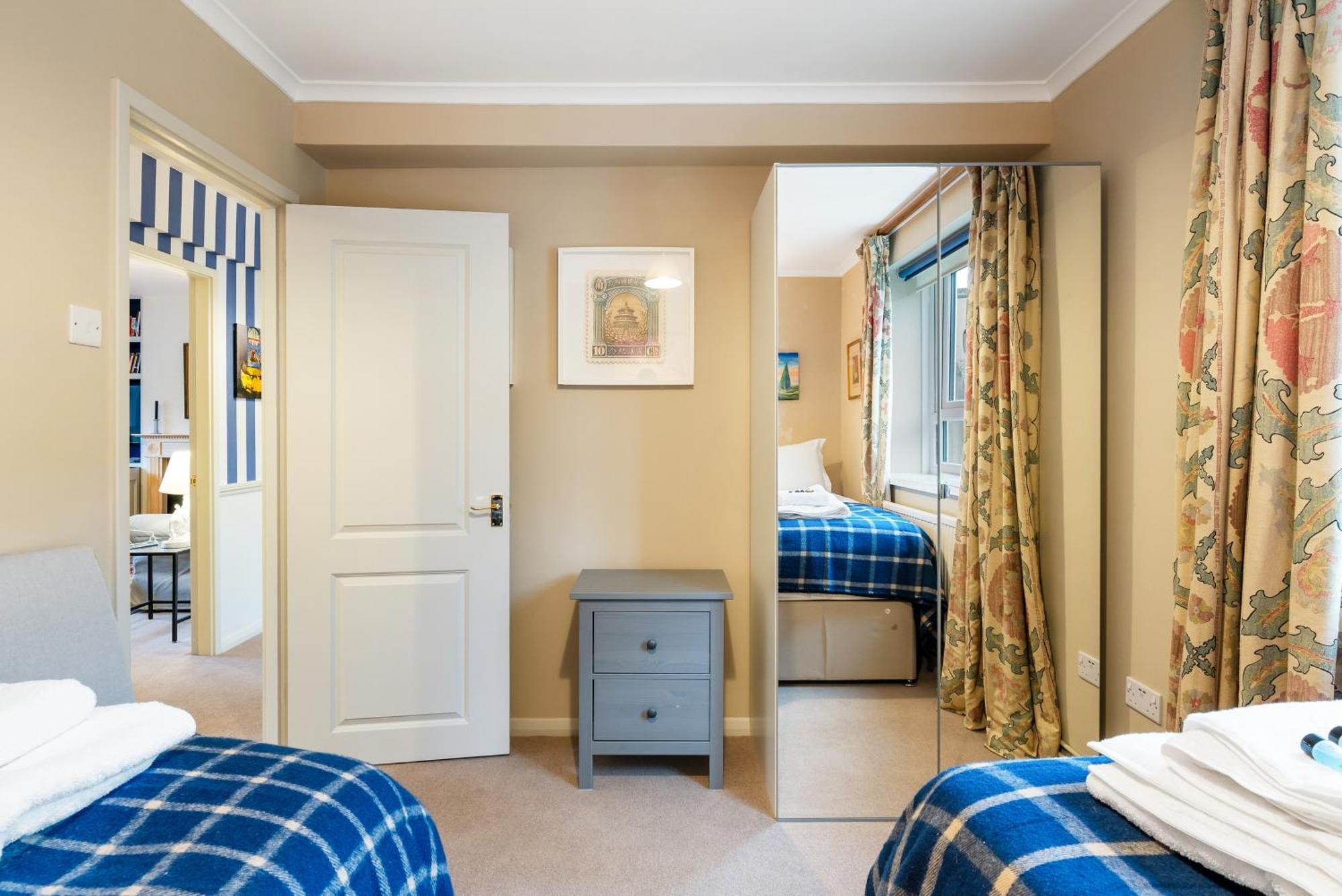 Апартаменты Bright & Cosy Gem ~ Battersea Park View ~ King Bed Лондон Экстерьер фото