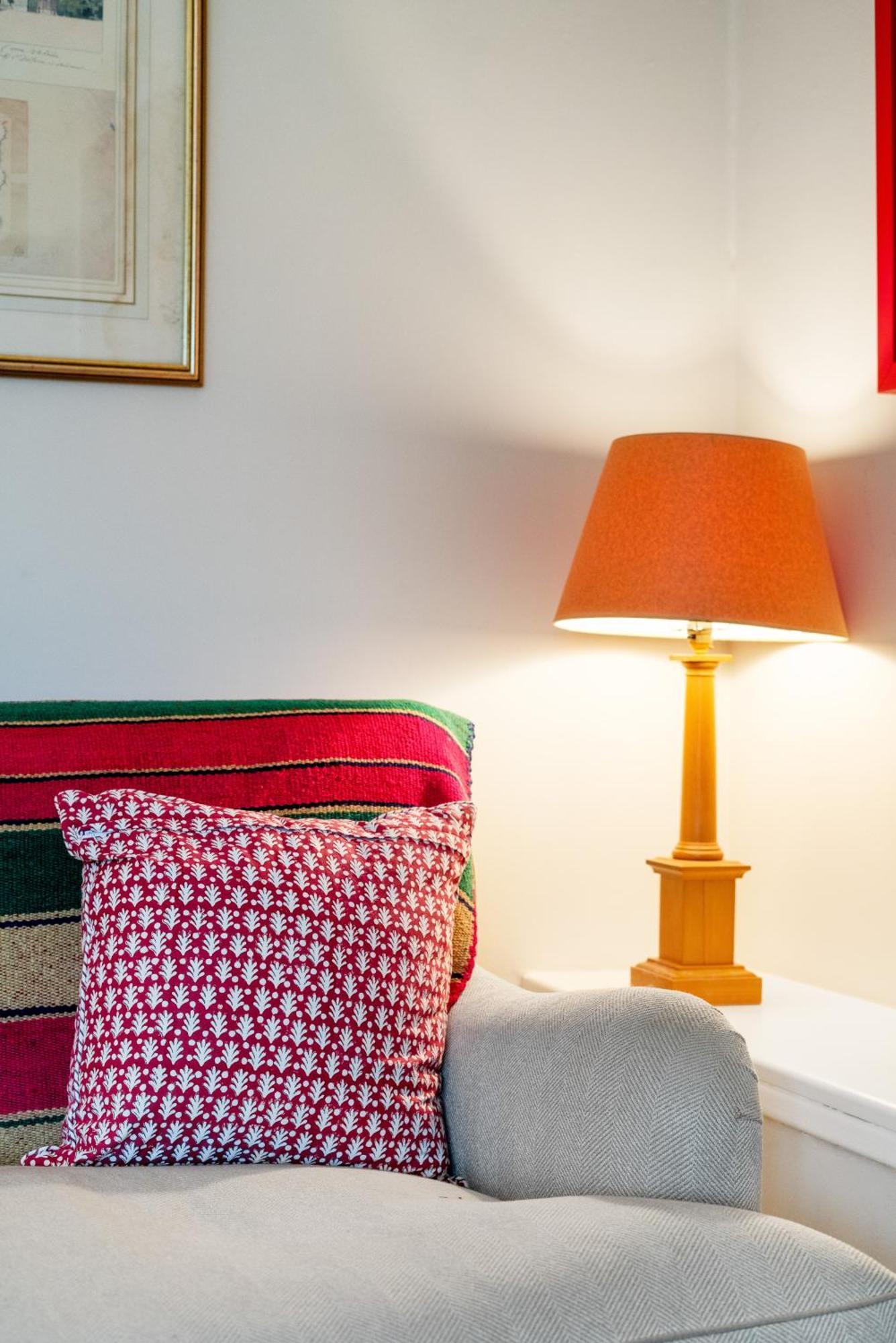 Апартаменты Bright & Cosy Gem ~ Battersea Park View ~ King Bed Лондон Экстерьер фото